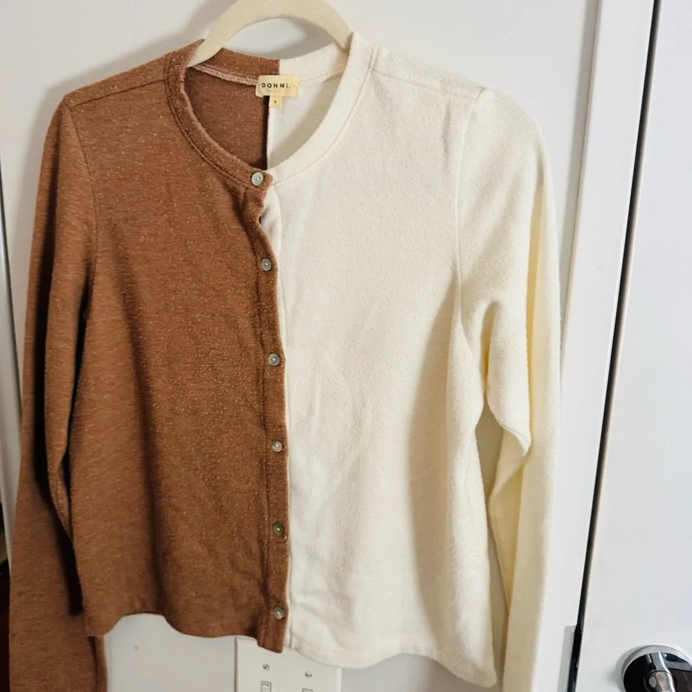 DONNI tan & off white colorblock two tone cardigan - Picture 5 of 6